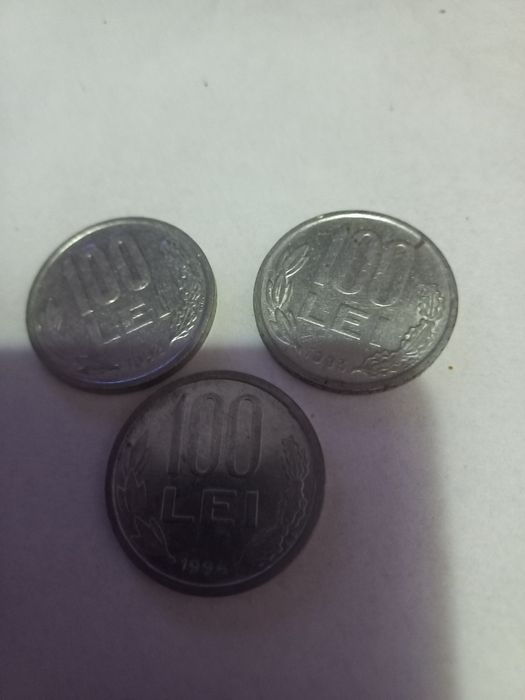 De vanzare moneda de 100