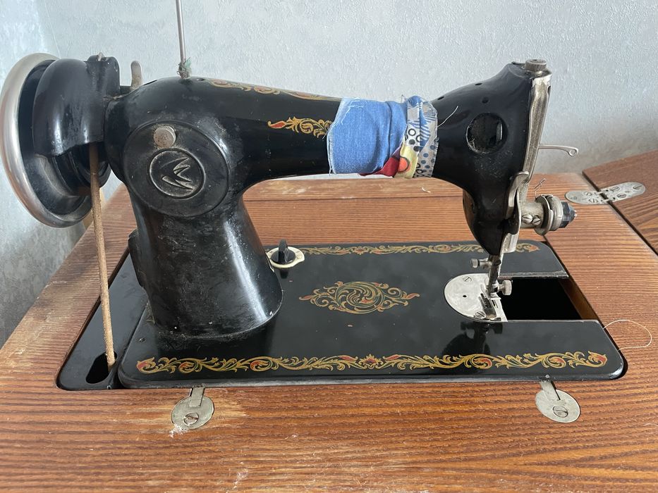 Продам швейную машину!