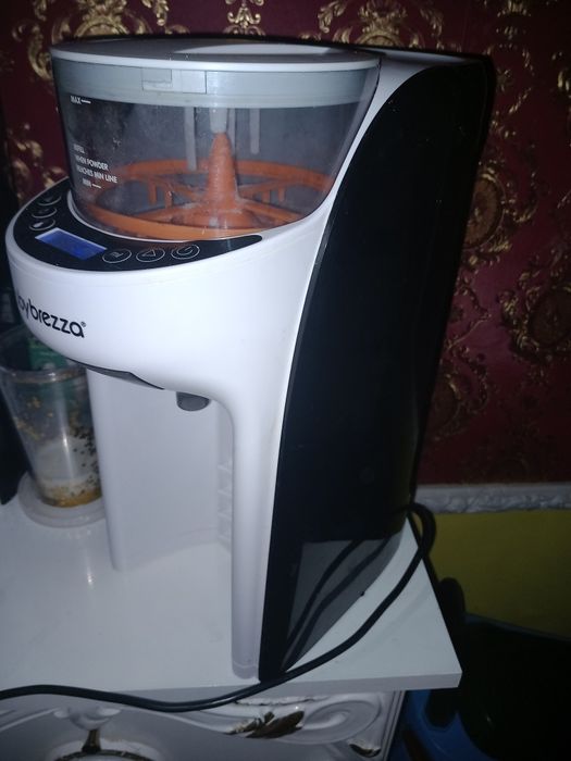 Vând aparat de făcut lapte praf