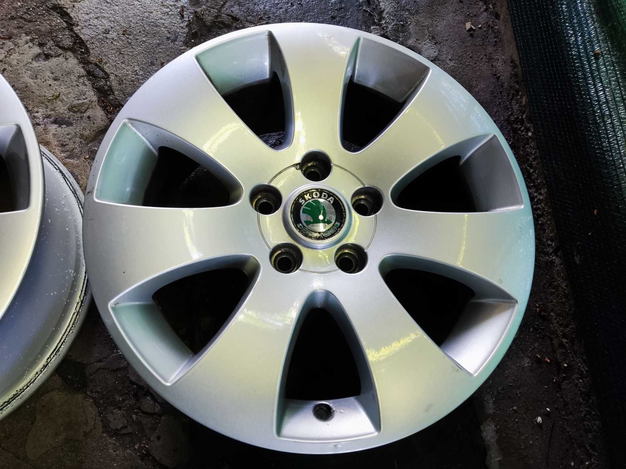 Шкода оригинални 5х112 - 16 цола алуминиеви лети джанти Skoda .