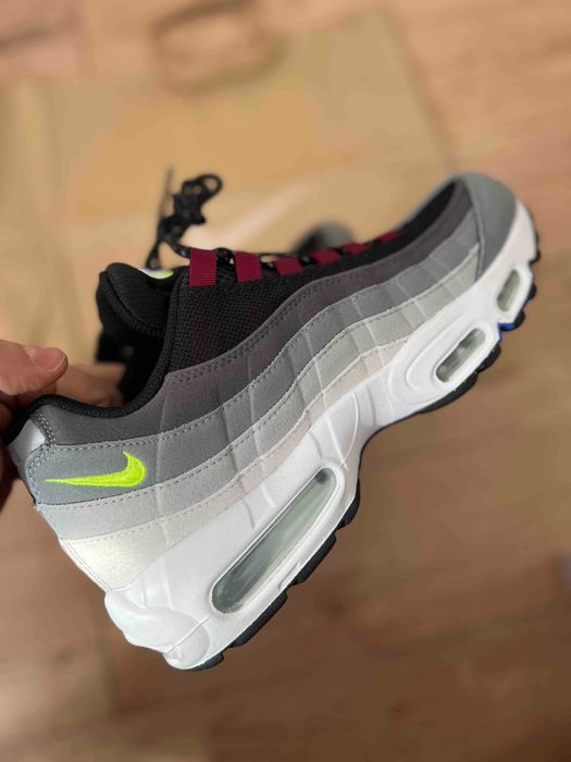 100% Оригинални Зимни NIKE AIR MAX 95 в номер 42-26.5 см Топ ЦЕНА!