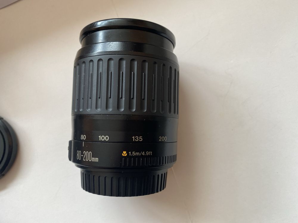 Фотоапарат Canon EOS 550D с два обектива