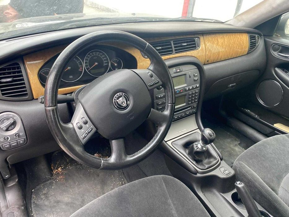 Dezmembram Jaguar X-Type 2.0 diesel 2006
