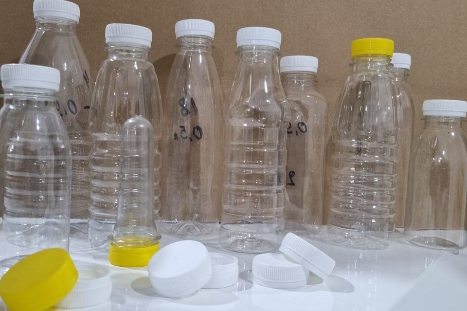 ПЭТ бутыли .ПЭТ тара. Баклажка .Пластиковые бутыли.  Преформы. Крышки