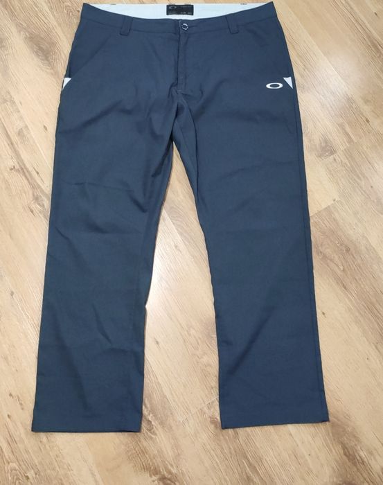 Pantaloni Oakley mărimea 40x32