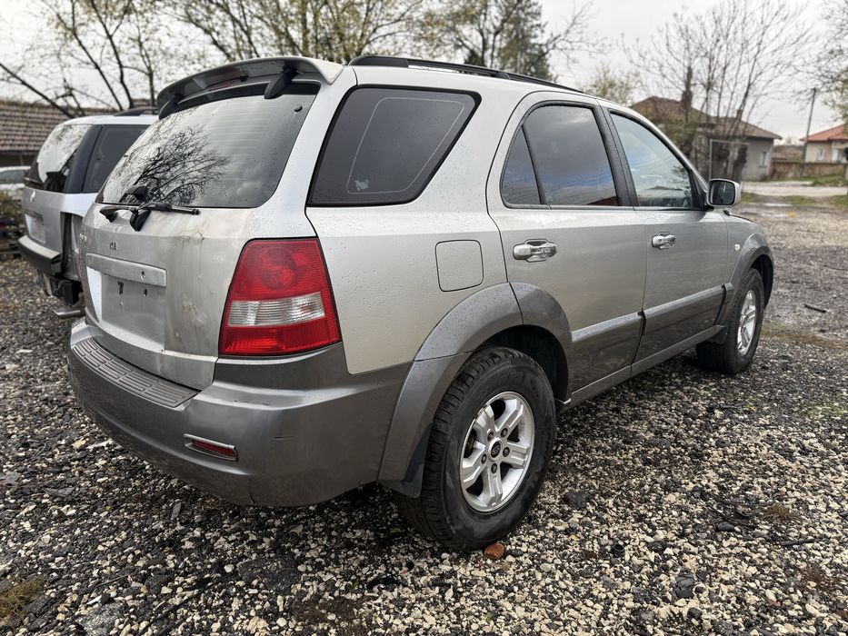 Kia Sorento 2,5 crdi 140ks na chasti/Киа Соренто 2,5црди 140к на части