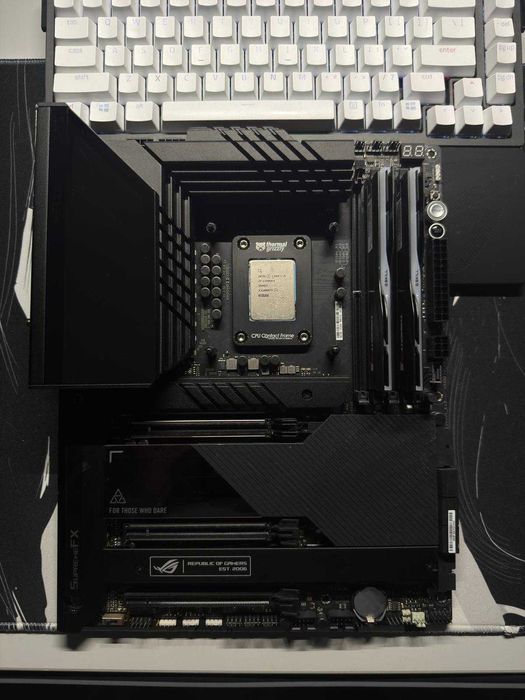 Kit Intel 13900KS / Z790 HERO / 64 GB DDR5 + Racire NZXT