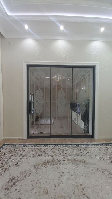 Межкомнатные стеклянные перегородки