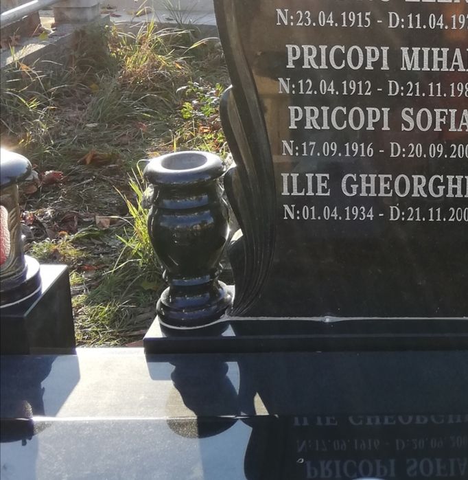 Granit Vaze Felinare Stâlpi