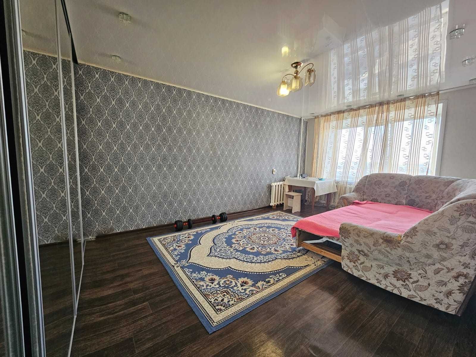 1 комнатная квартира Валиханова 112