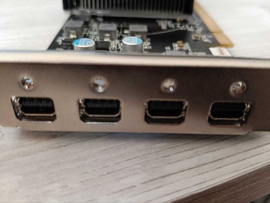 NVIDIA Quadro P400 4 ГБ