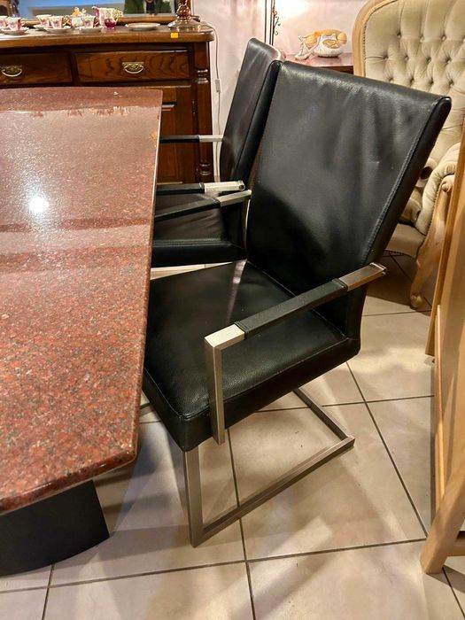 Гранитна маса + 4 стола Холандия