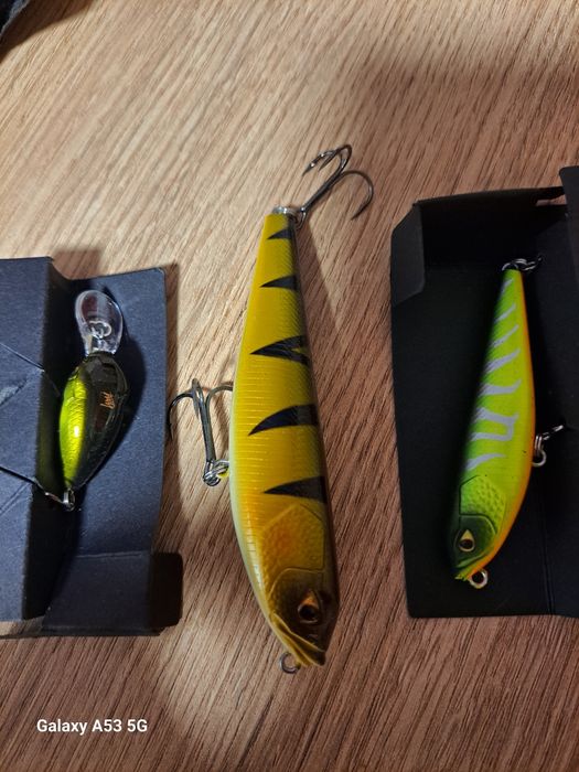 Изкуствени примамки нови.