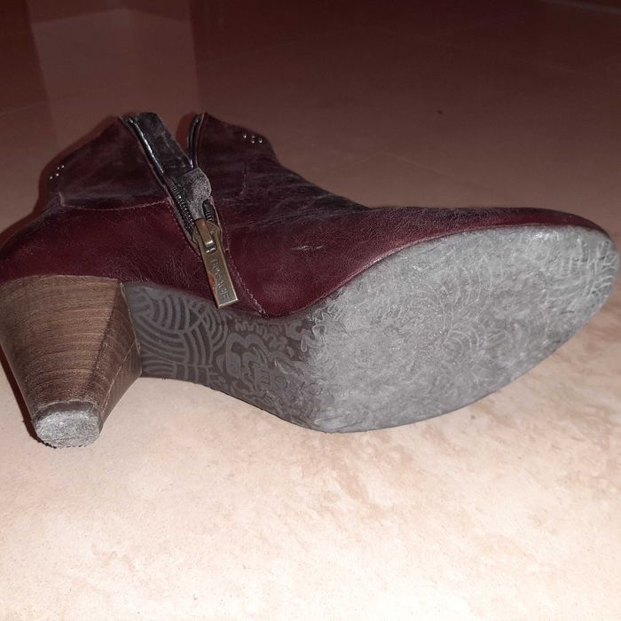 Дамски ботуши цвят бордо