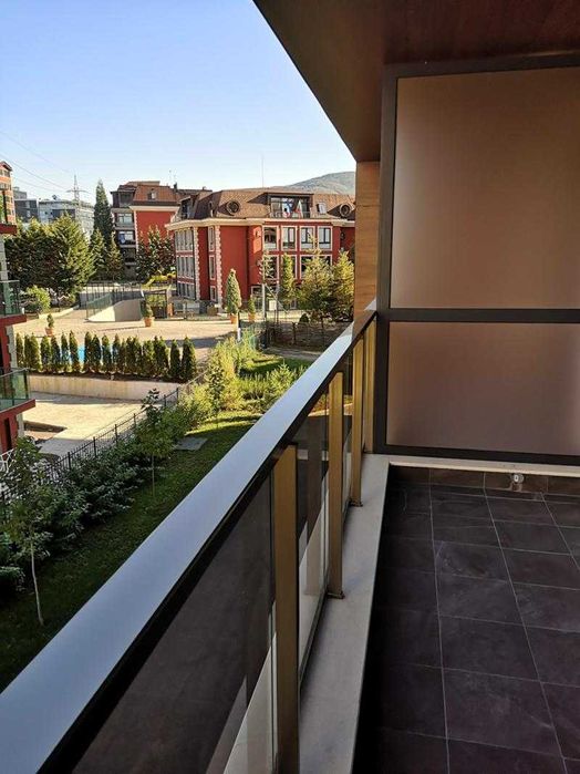 Дава се под наем Двустаен апартамент в София, Витоша - 70 кв.м за 484.5 € - Снимка #2