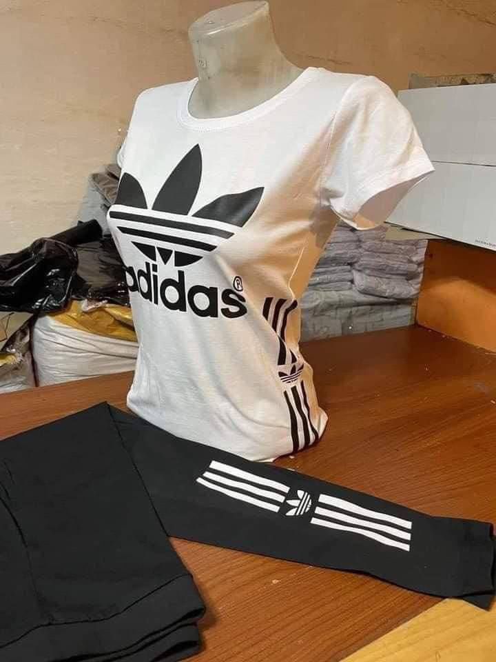 Compleuri dama Adidas