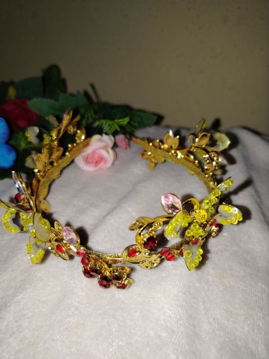 Smala texnikasida ishlangan ajoyib sarpo set