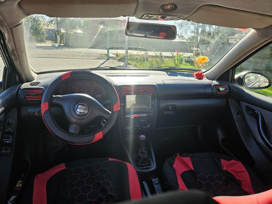 Seat Toledo 1.9 ALH  (prețul este negociabil)