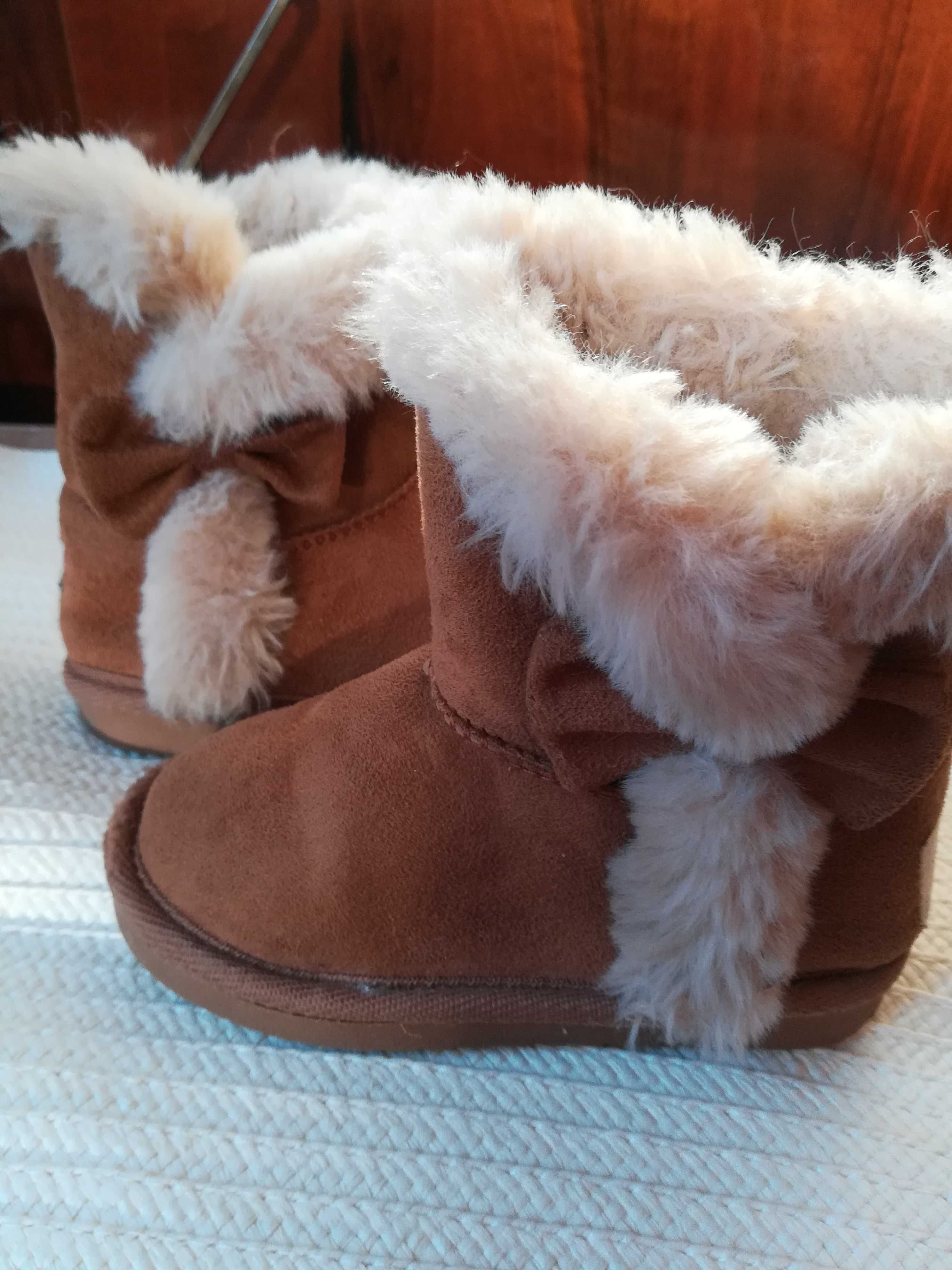 UGG fetite, marimea 25