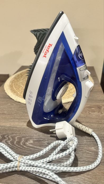 Fier de calcat Tefal Virtuo FV1711E0