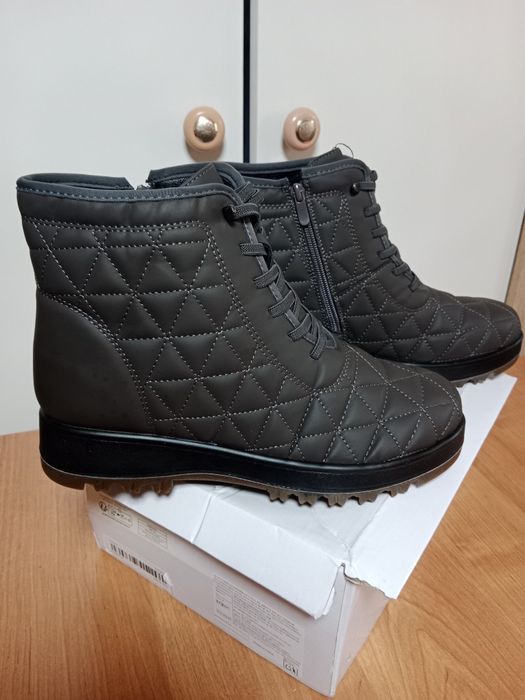 Ботинки женские зимние