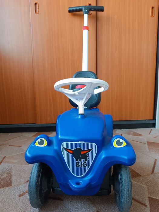 Masinuta de mers singur sau de impins BIG Bobby Car