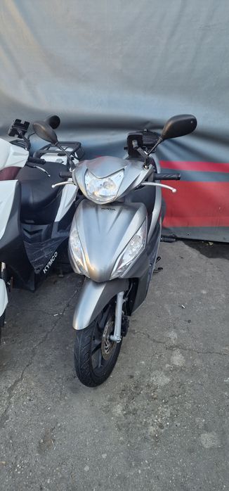 Vand Scutere 50 125-200 cc