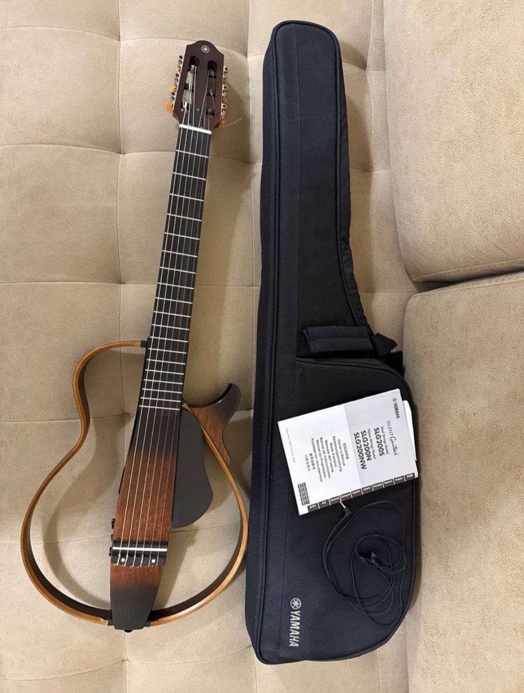 YAMAHA SILENT SLG 200N sotiladi holati ideal yangi