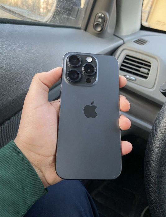 iPhone 15 Pro Max Black