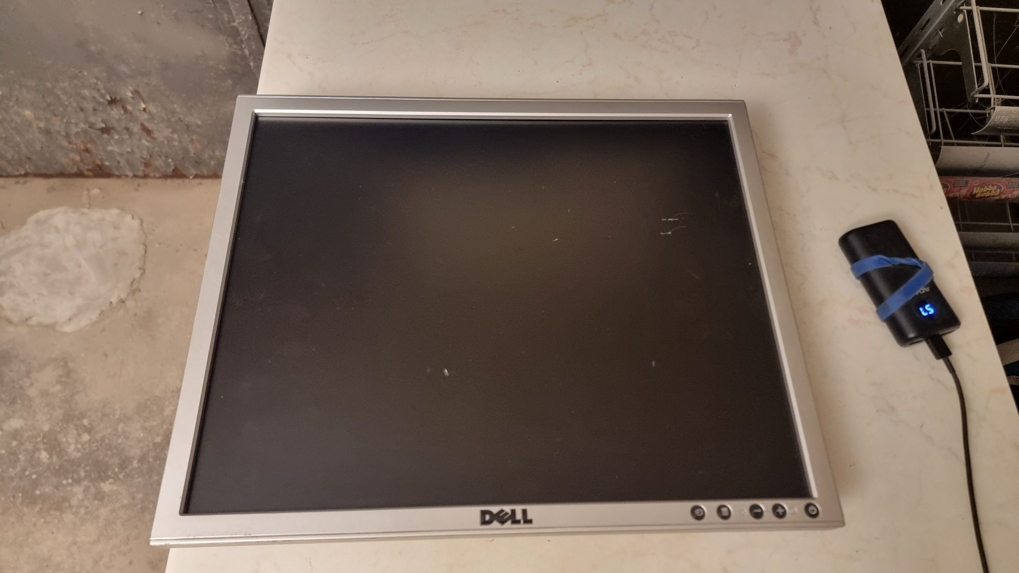 Монитор DELL 17"
