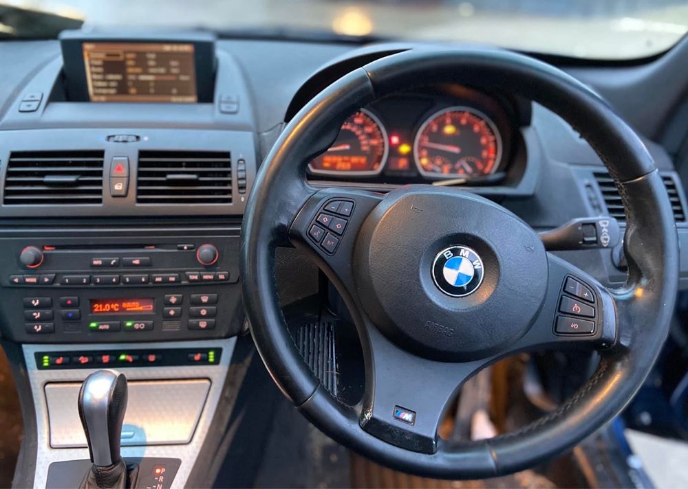 Dezmembrez BMW X3 E83 M-Pack 3.0i M54 231cp Navi panoramic volan M
