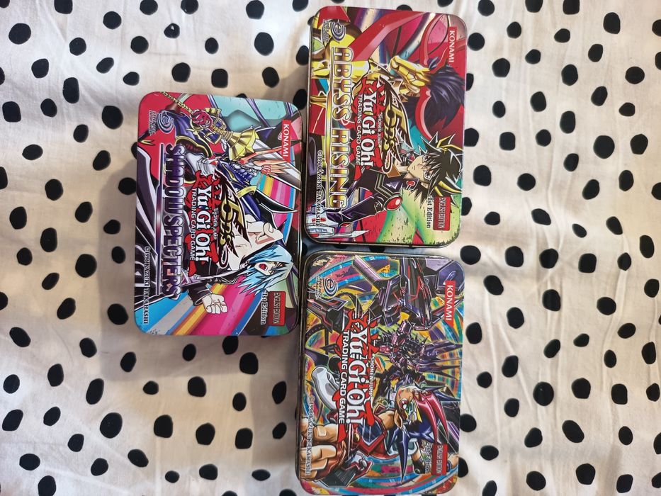 Карти Ю ГИ О + игрални полета