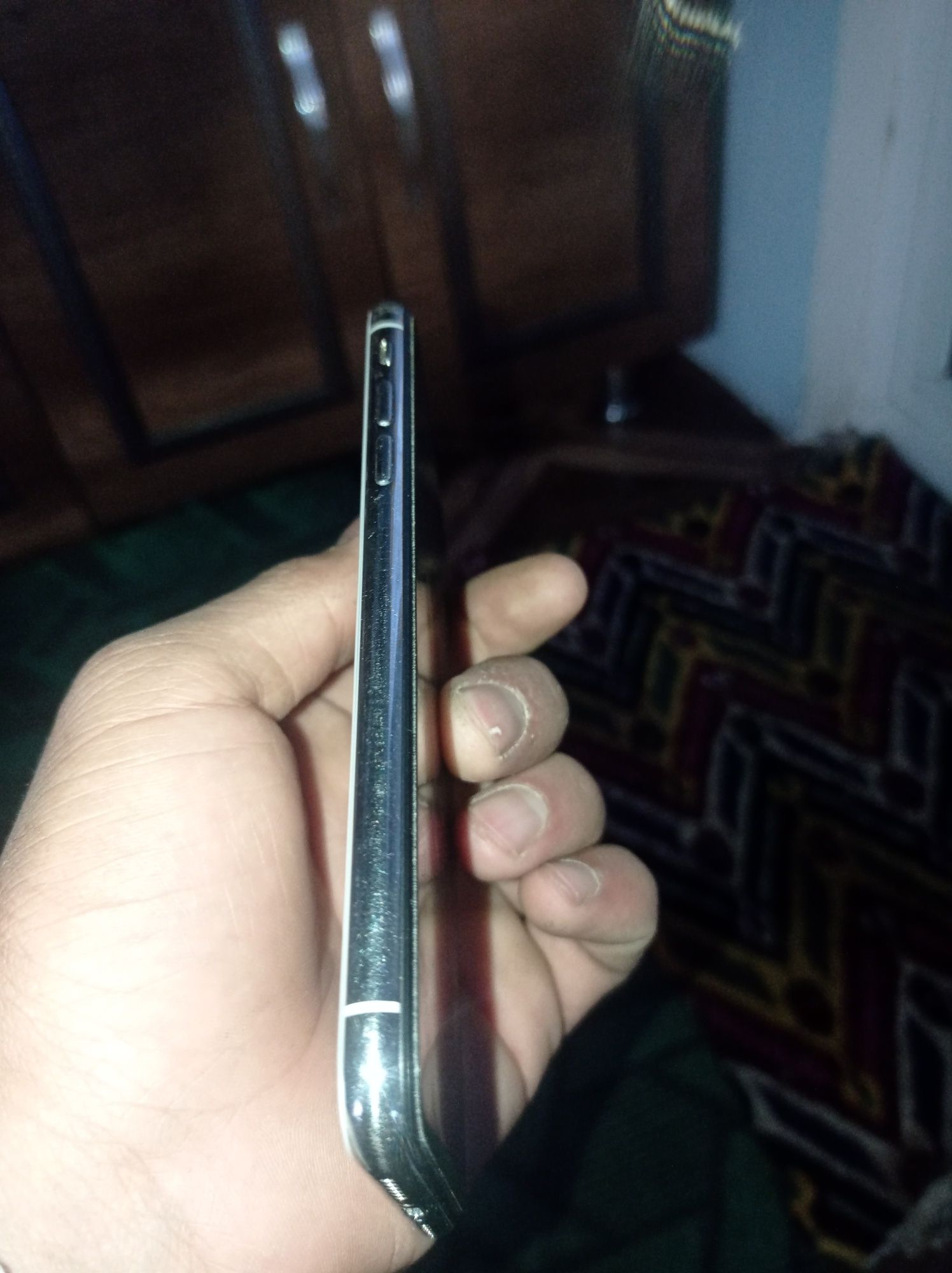 Iphone x ideal  .