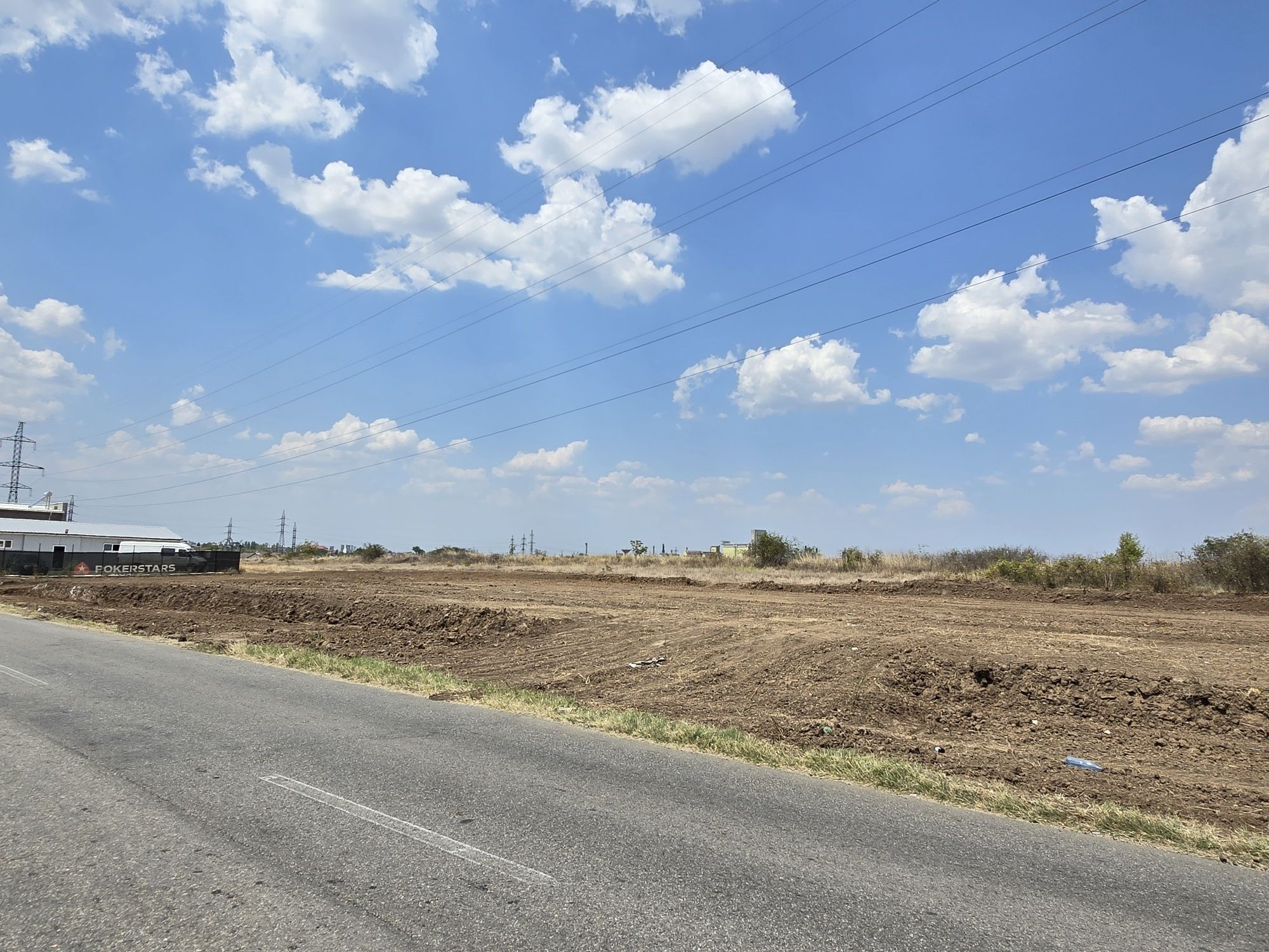 DESCHIDERE MARE 30 / 60 m  -  2 parcele 700 / 740 m2 intravilan