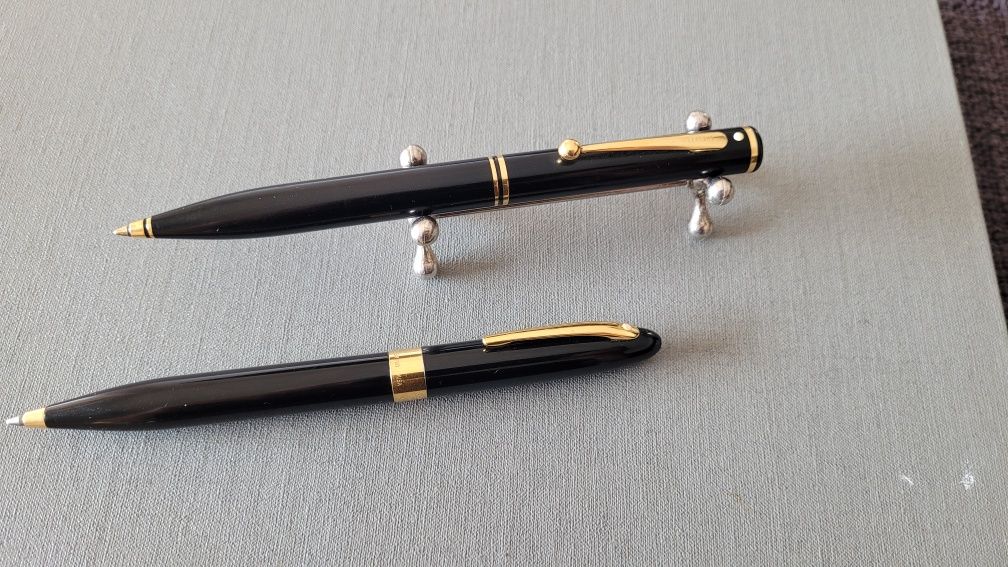 2 pixuri Sheaffer de colecție