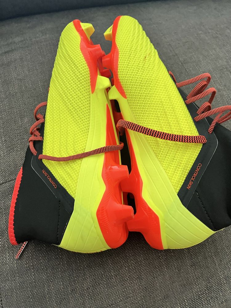 Vand ghete Adidas Predator marimea 41. 1/3