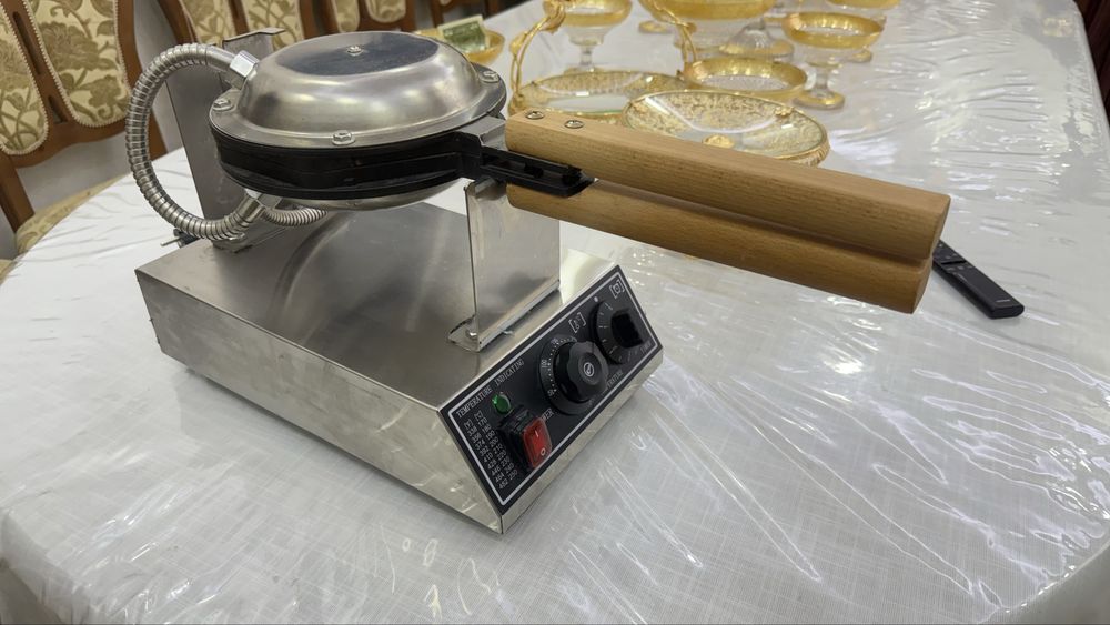 Профессионалный вафельница
