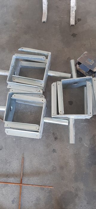 Furca zincata sustinere