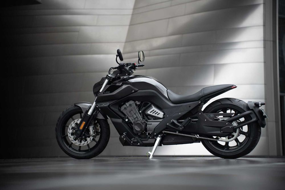 New Sport-Cruiser BENDA LFC-700