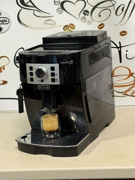 Кафемашина кафе автомат delonghı magnifica S с гаранция