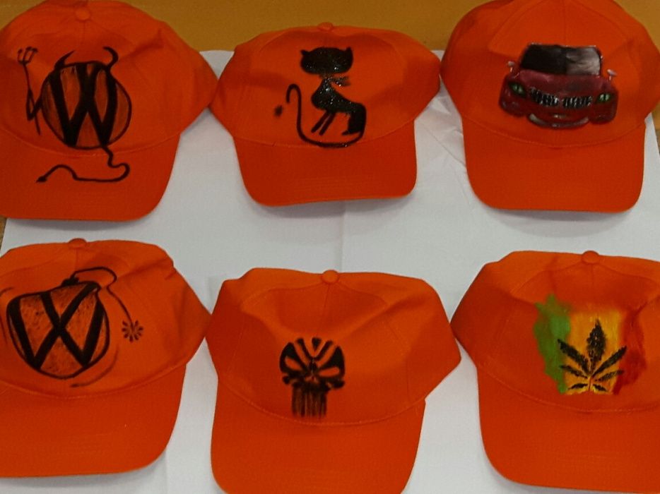 Șapcă pictată manual