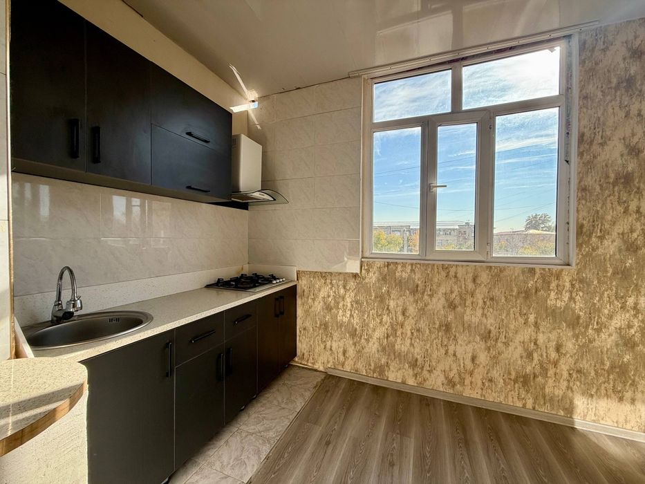 Срочно Продаётся Алмазарский район Каракамыш-2/4 3/4/4 Ипотека нет