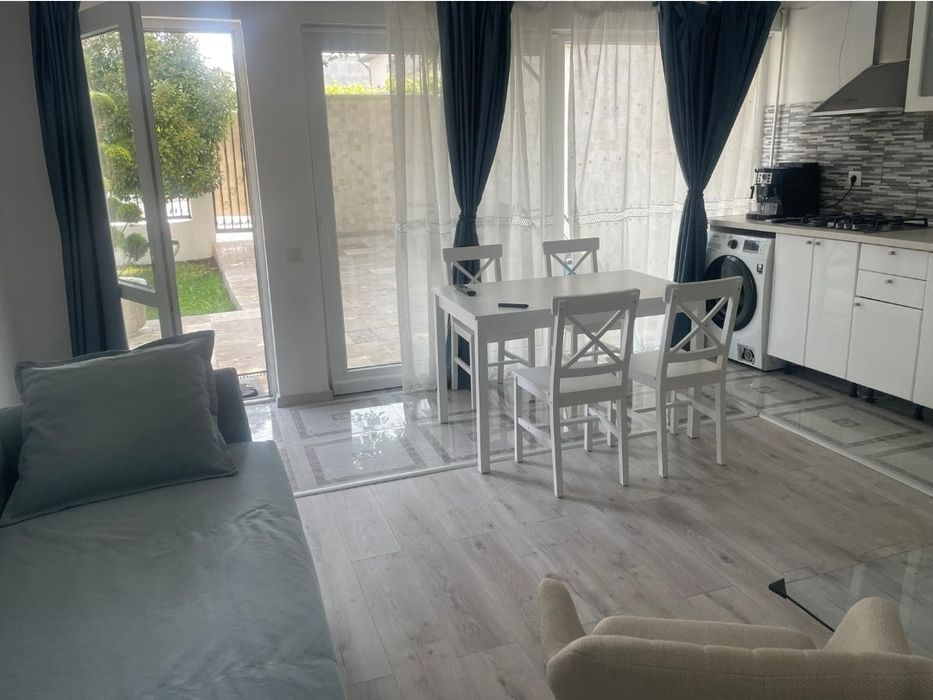 Inchiriez apartament cu 2 camere la Vila Ysy