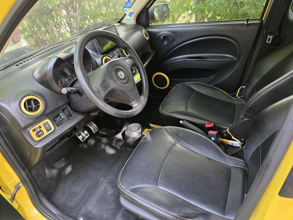Masina electrica de 16 ani cu permis B1 ZED