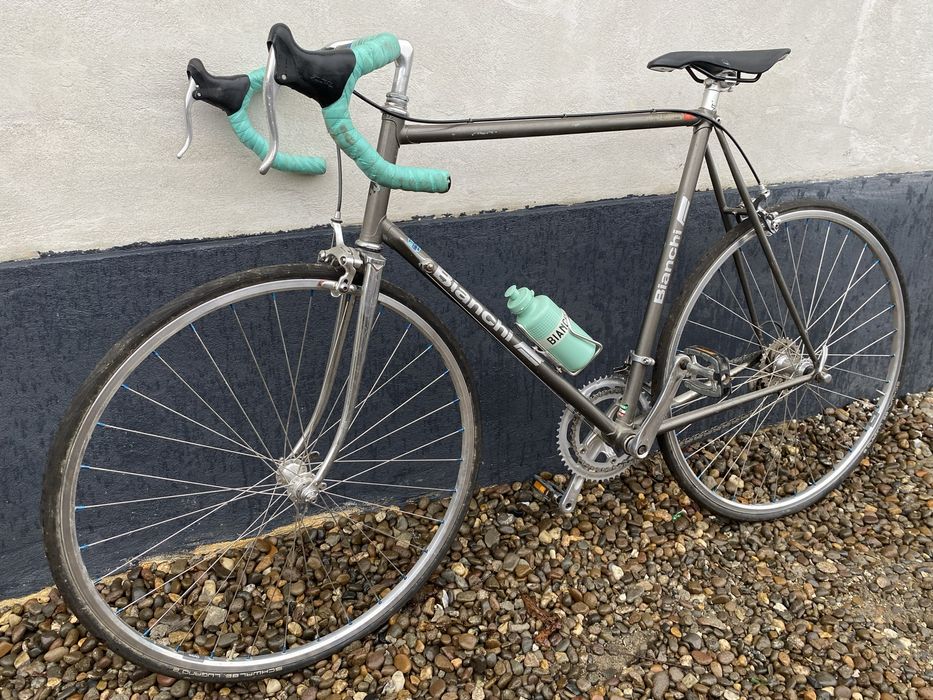 Vand bicicleta cursiera bianchi