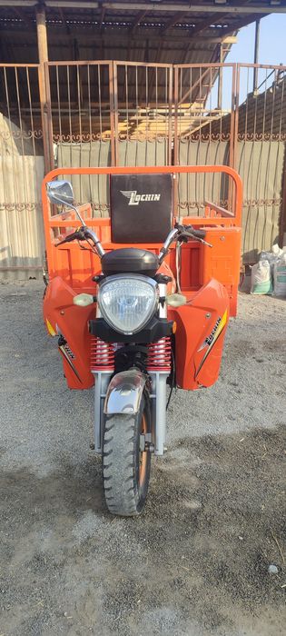 Лочин моторол сотилади