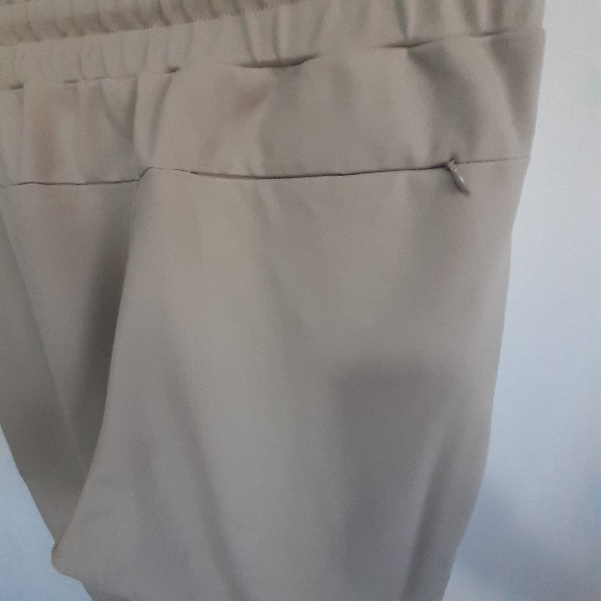 Pantaloni Guess Marimea s nou cu eticheta .