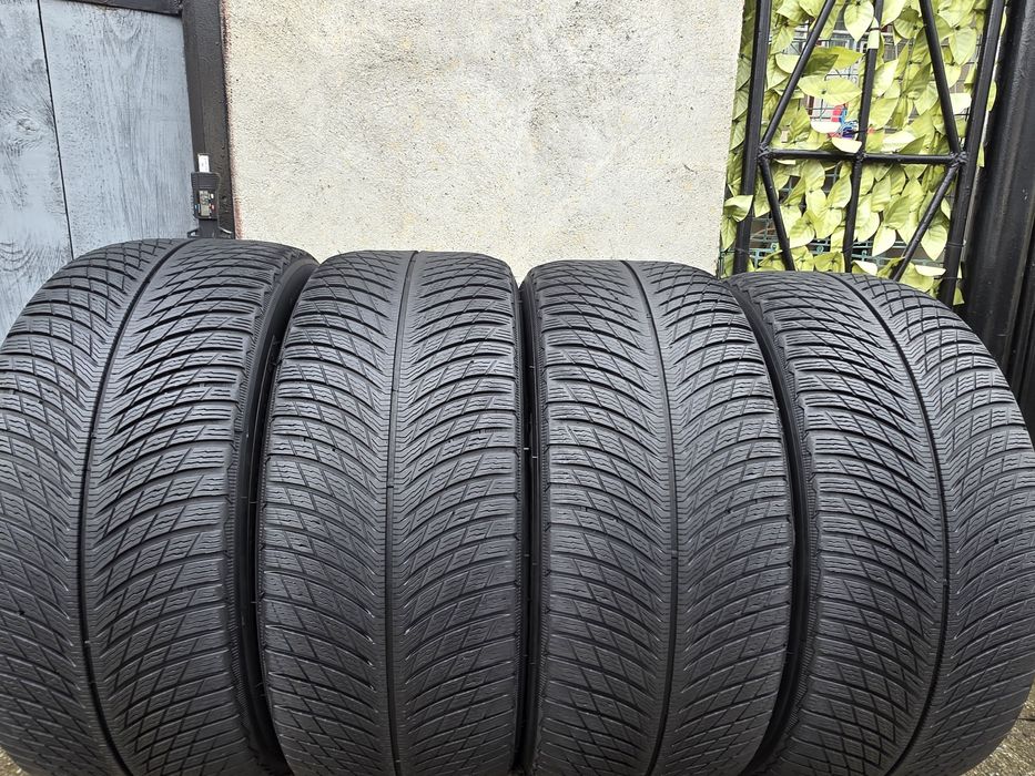 Vând patru anvelope de iarna michelin pilot alpin 275 45 20 dot 2524