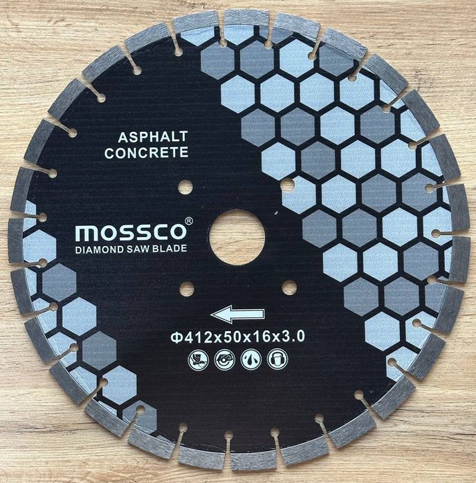 Алмазный Каронка
Almazniy kareskiy kar