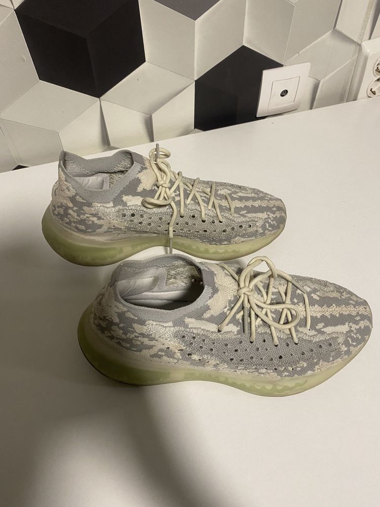 Adidas Yeezy 380 Alien